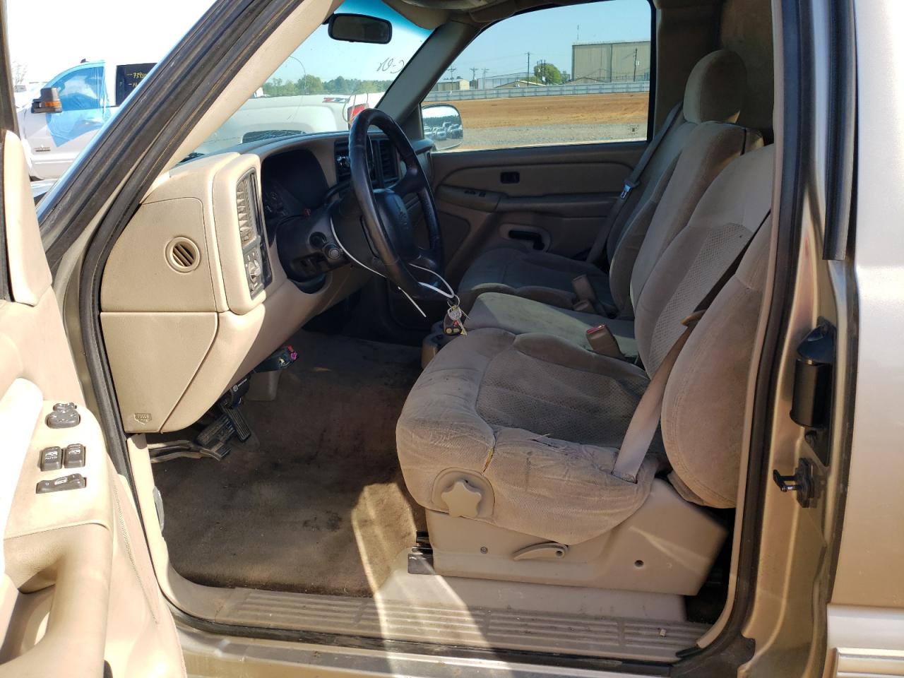 Photo 5 from auction – 2001 CHEVROLET SILVERADO with VIN 2GCEC19W111363973