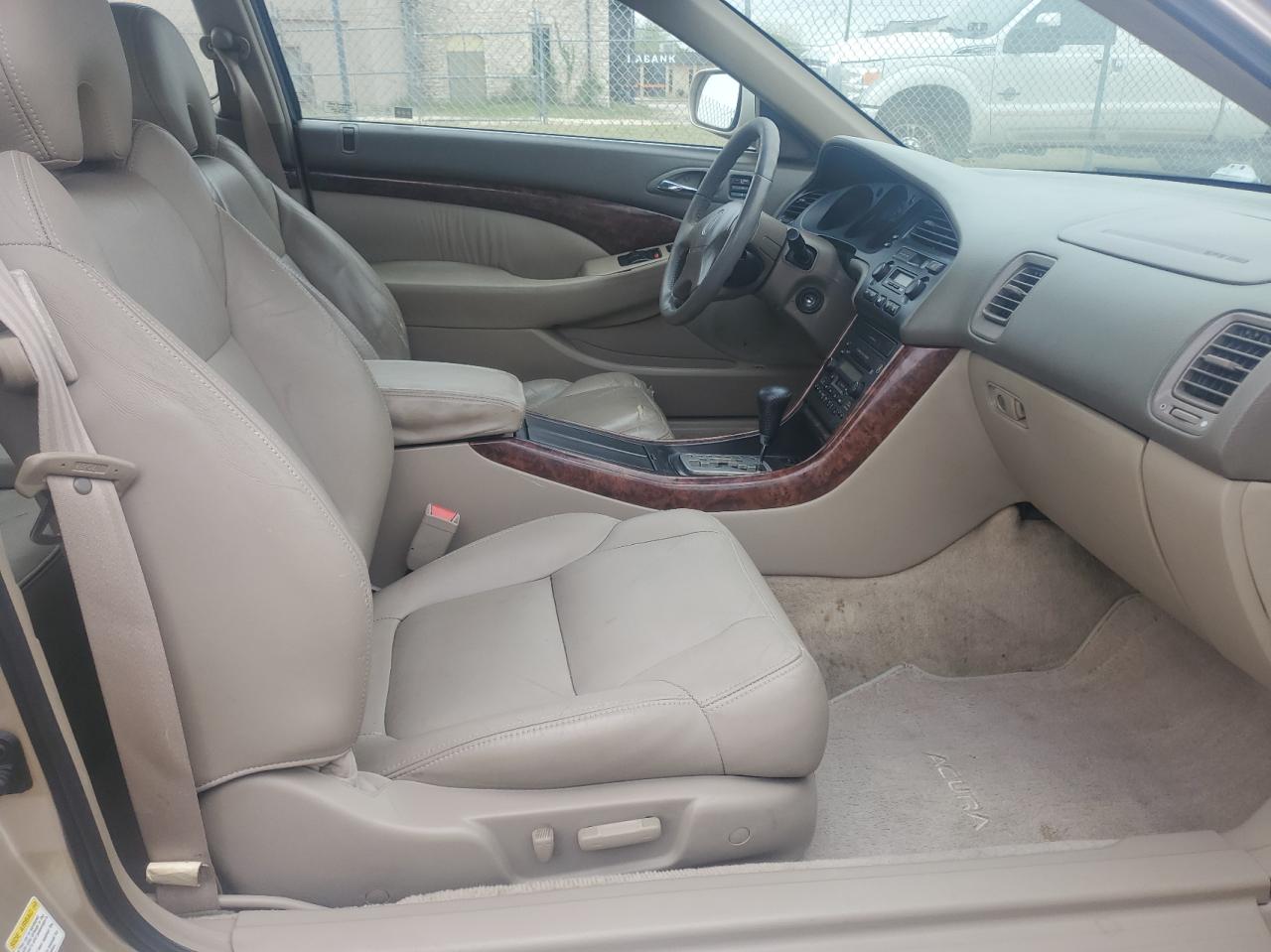 Photo 5 from auction – 2001 ACURA 3.2CL with VIN 19UYA424X1A004626