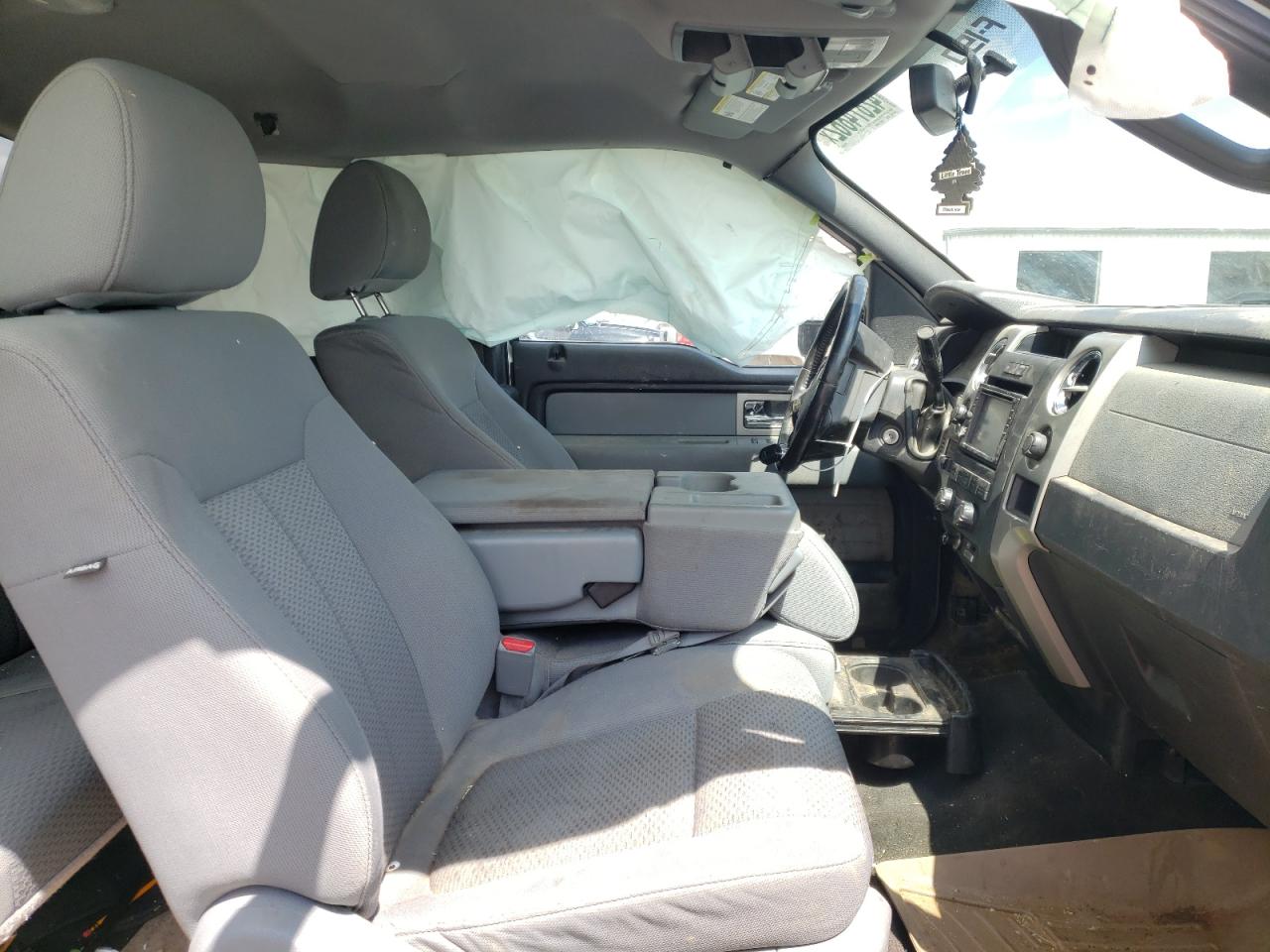 Photo 5 from auction – 2011 FORD F150 SUPER with VIN 1FTFX1EF7BFA36776