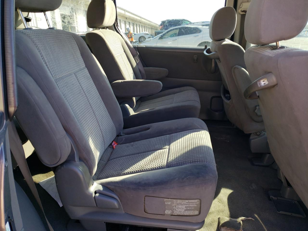 Photo 6 from auction – 2006 MAZDA MPV WAGON with VIN JM3LW28A060564445