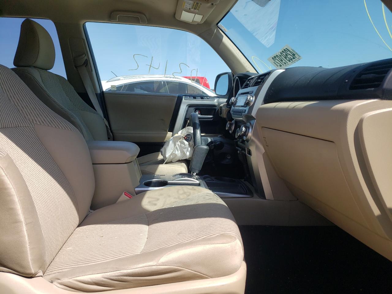 Photo 5 from auction – 2012 TOYOTA 4RUNNER SR with VIN JTEZU5JR0C5037655