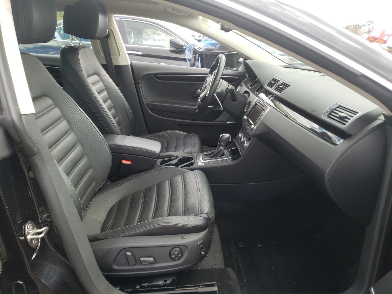Photo 5 from auction – 2013 VOLKSWAGEN CC VR6 4MO with VIN WVWGU7AN7DE549080