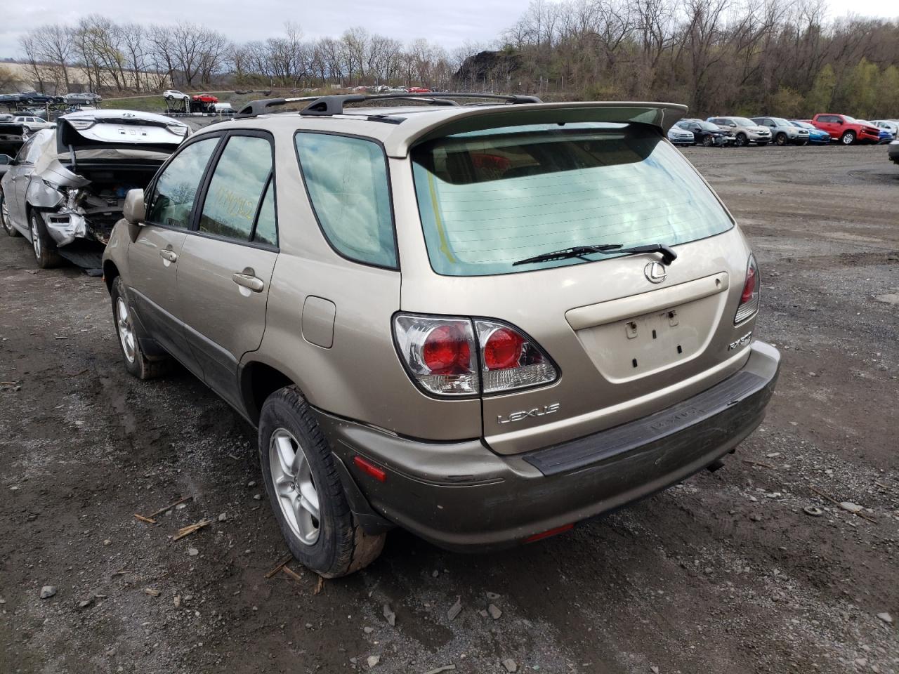 Photo 3 from auction – 2001 LEXUS RX 300 with VIN JTJHF10U210191364