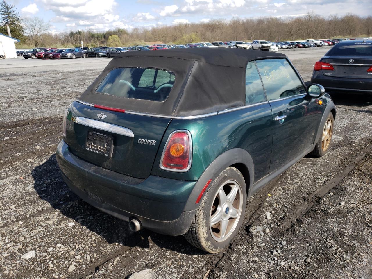 Photo 4 from auction – 2009 MINI COOPER with VIN WMWMR33509TU95437
