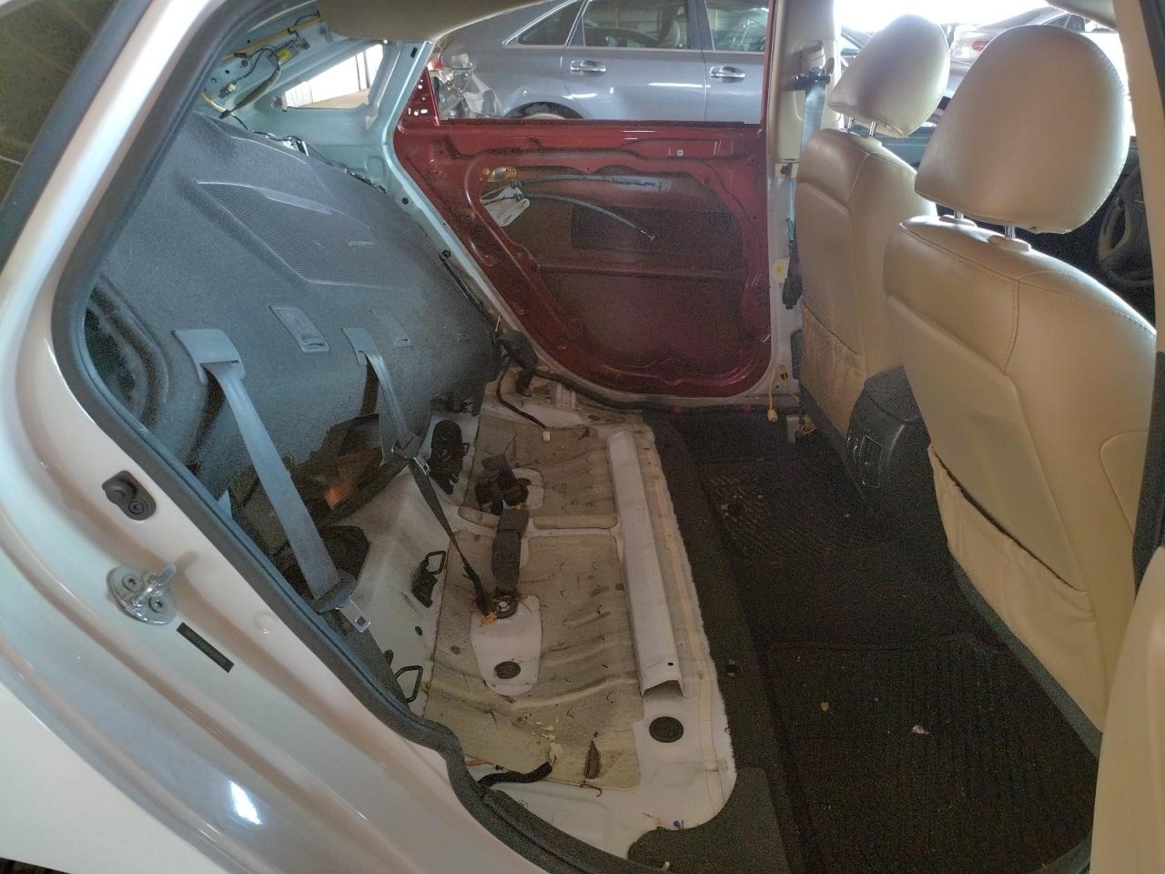Photo 6 from auction – 2013 HYUNDAI SONATA SE with VIN 5NPEC4AB6DH584305