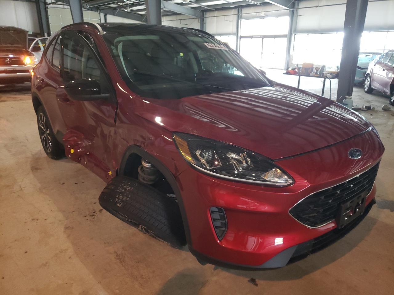 Photo 1 from auction – 2021 FORD ESCAPE SE with VIN 1FMCU9BZ4MUB01070