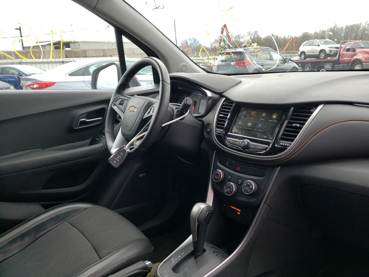 Photo 9 from auction – 2018 CHEVROLET TRAX 1LT with VIN 3GNCJLSB2JL166834