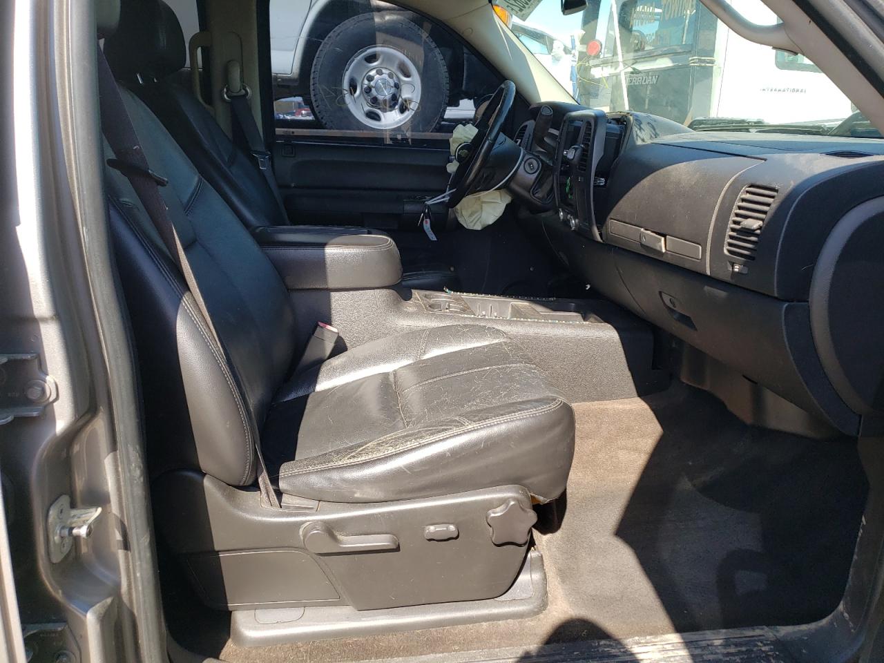 Photo 5 from auction – 2007 CHEVROLET SILVERADO with VIN 2GCEC13J471515914