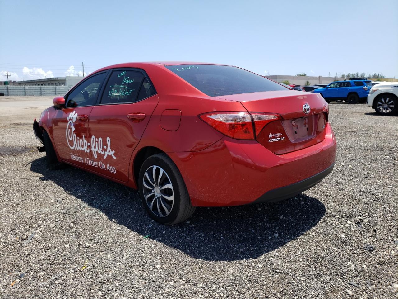 Photo 3 from auction – 2018 TOYOTA COROLLA L with VIN 5YFBURHE2JP850205