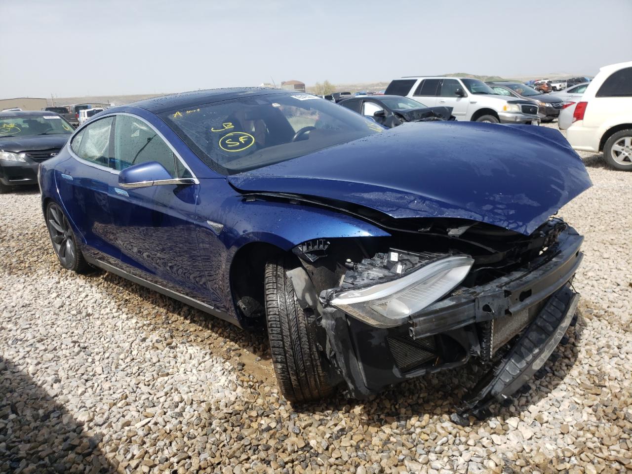 TESLA MODEL S 2015 with VIN 5YJSA1E40FF109592 - Photo from auction
