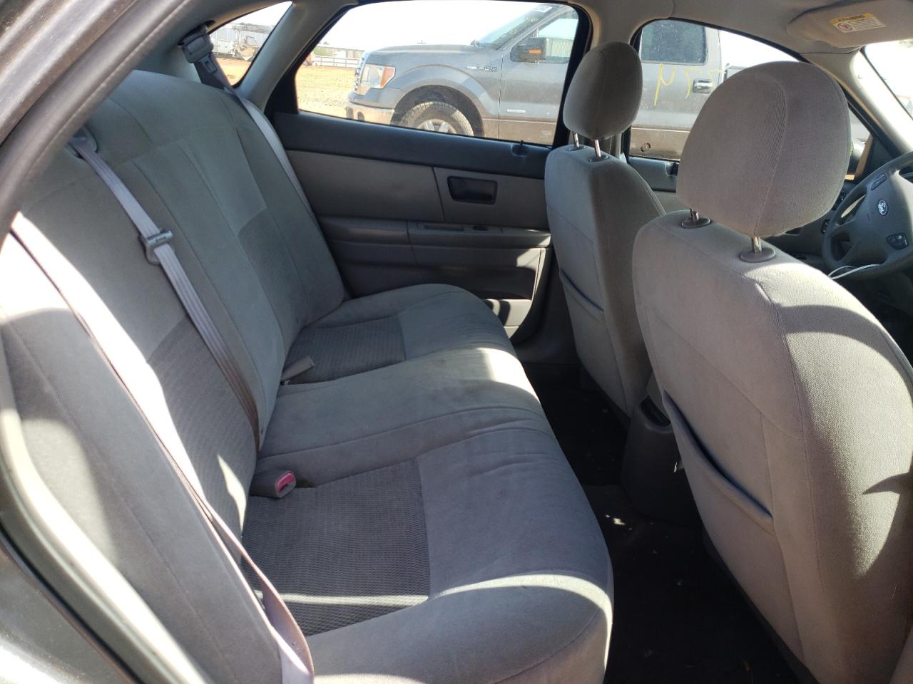 Photo 6 from auction – 2003 FORD TAURUS SE with VIN 1FAFP53U53A244538