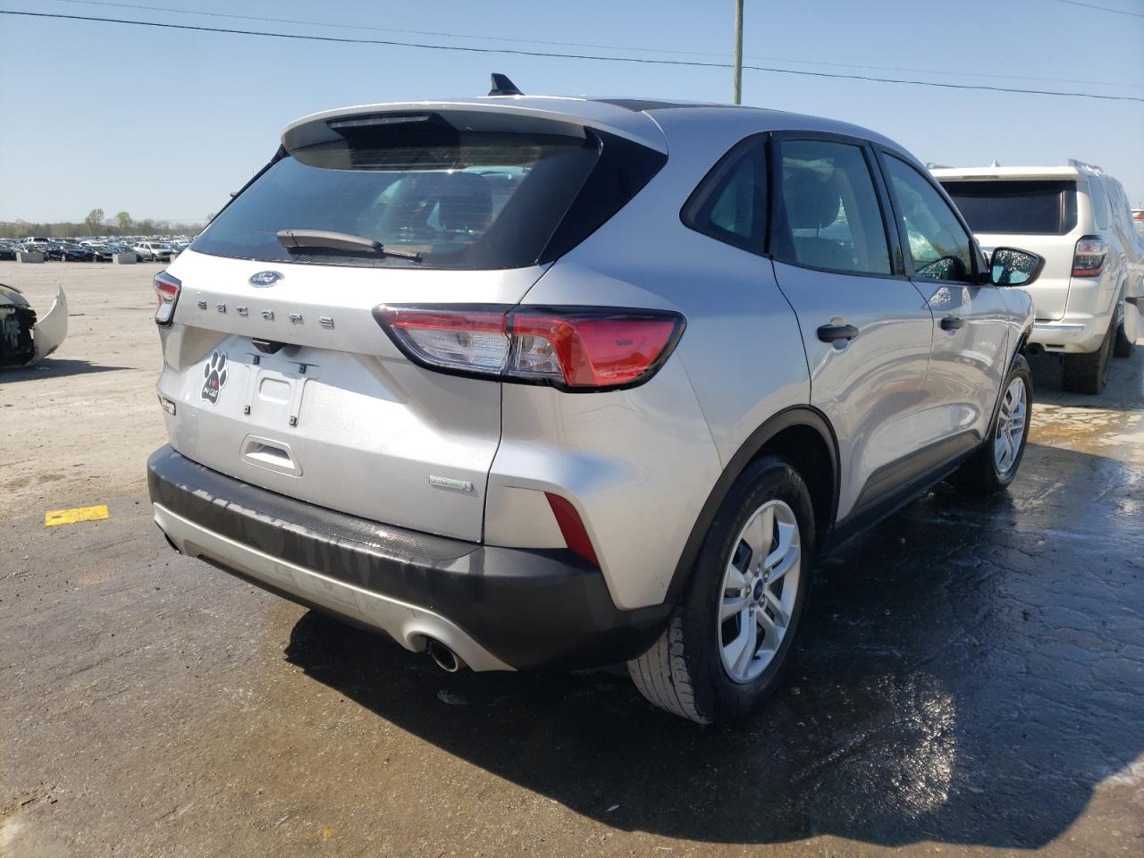 Photo 4 from auction – 2020 FORD ESCAPE S with VIN 1FMCU0F68LUA45824