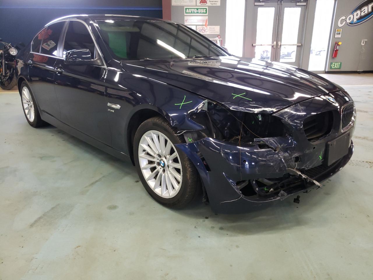 BMW 535 XI 2012 with VIN WBAFU7C57CDU62970 - Photo from auction