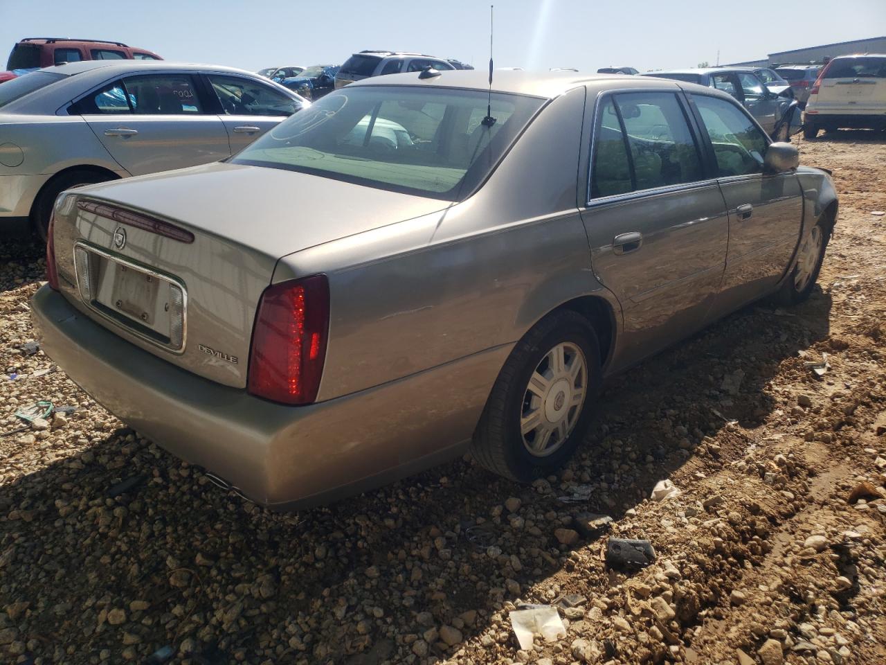Photo 4 from auction – 2003 CADILLAC DEVILLE with VIN 1G6KD54Y63U221712