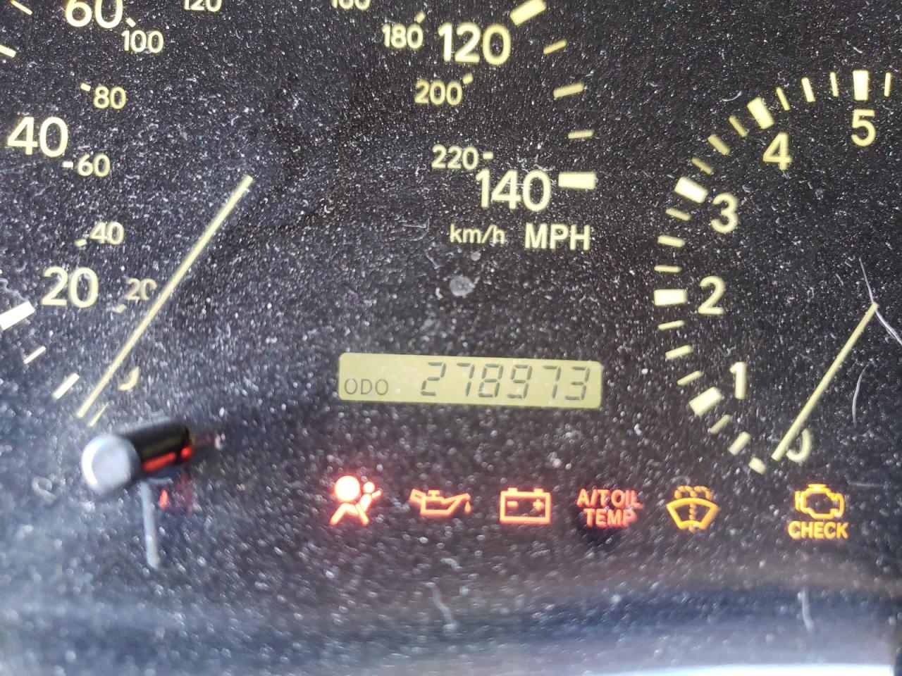 Photo 8 from auction – 1999 LEXUS RX 300 with VIN JT6HF10U0X0039053