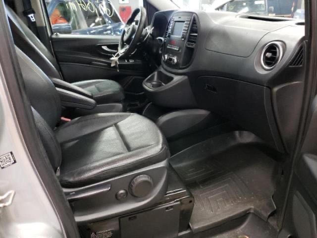 Photo 5 from auction – 2016 MERCEDES-BENZ METRIS with VIN WD4PG2EE7G3081586