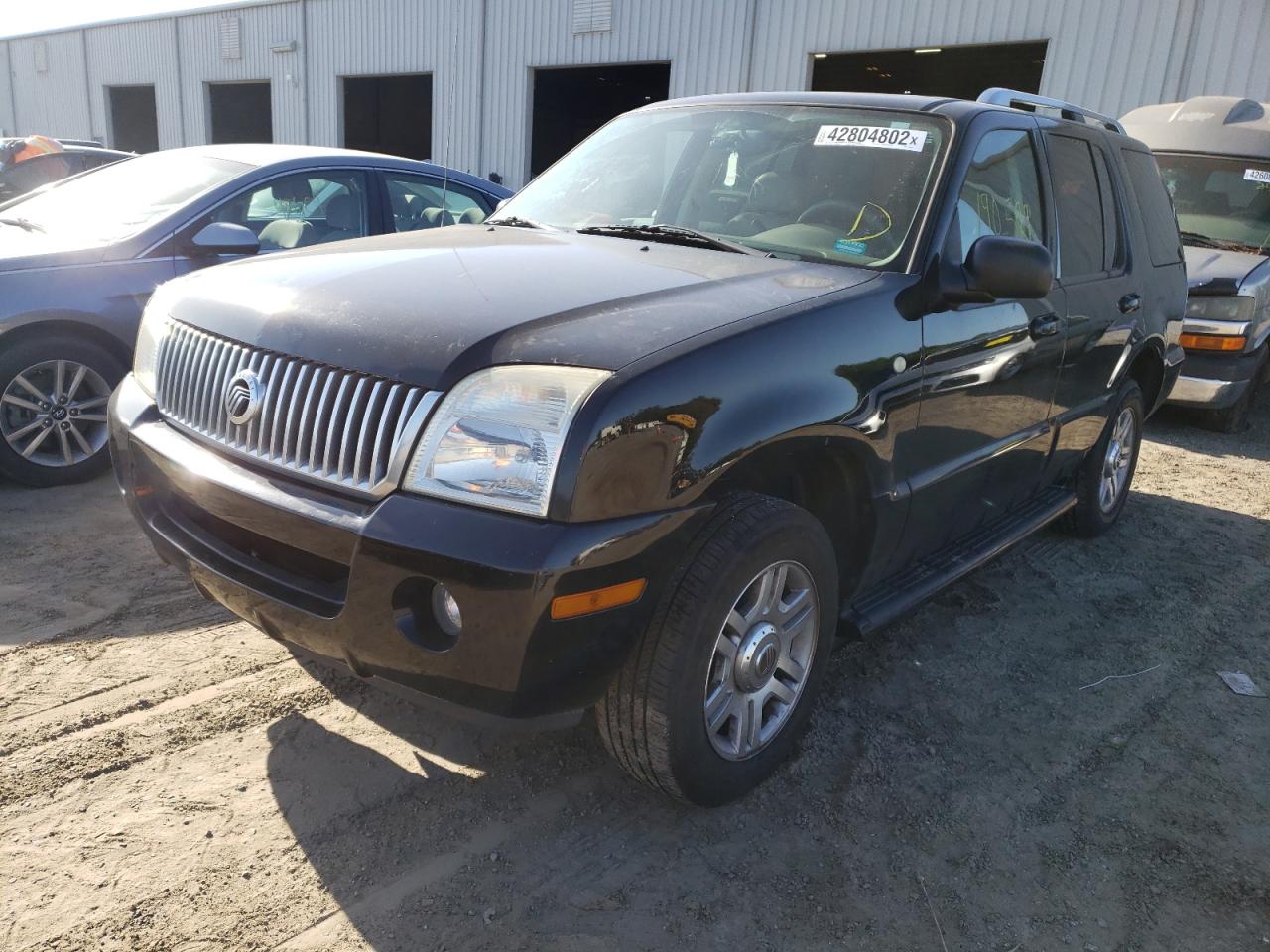 Photo 2 from auction – 2004 MERCURY MOUNTAINEE with VIN 4M2DU86W14ZJ25584