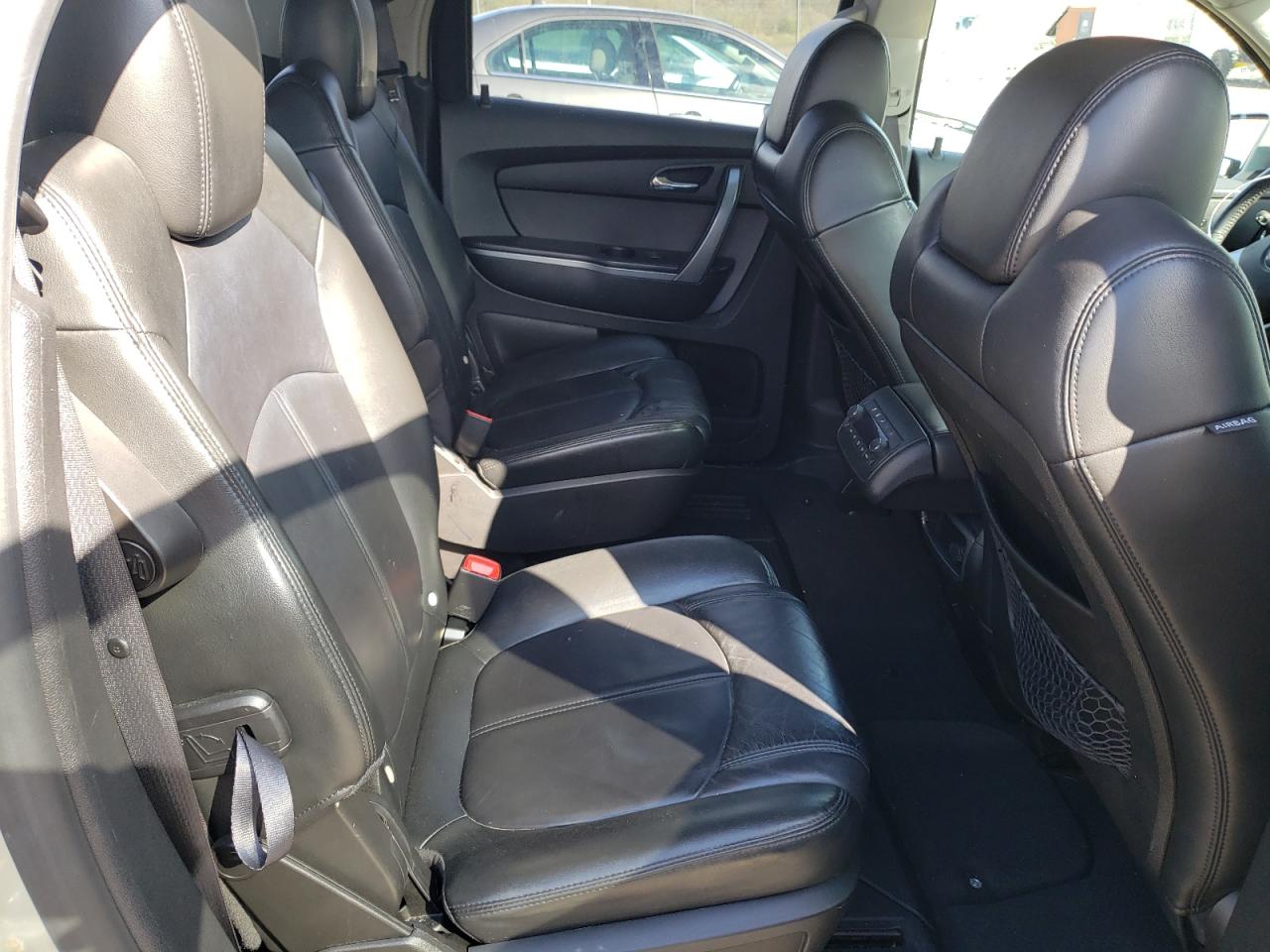 Photo 6 from auction – 2007 GMC ACADIA SLT with VIN 1GKEV337X7J159599