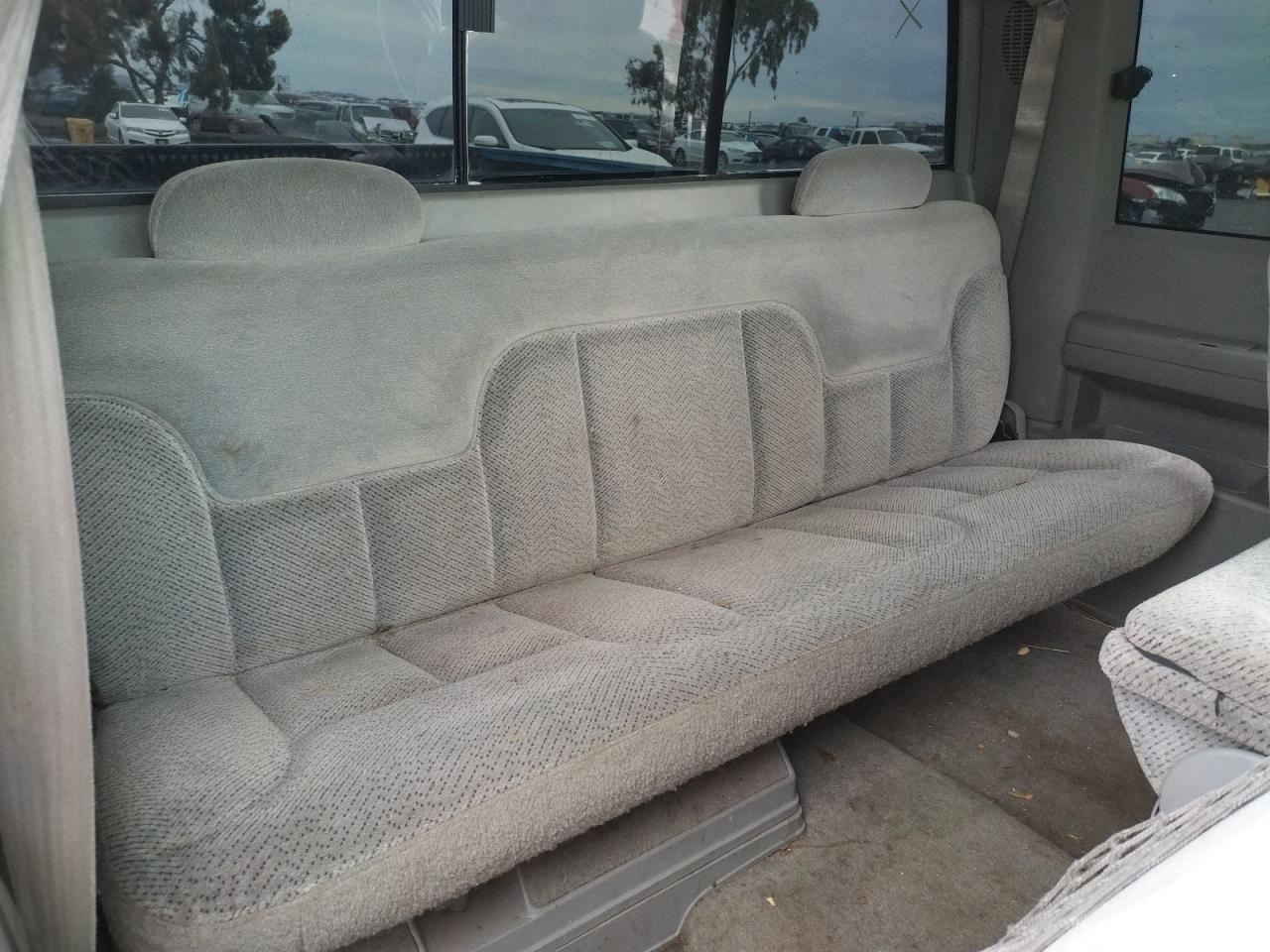 Photo 6 from auction – 1997 CHEVROLET GMT-400 C1 with VIN 2GCEC19R1V1181819