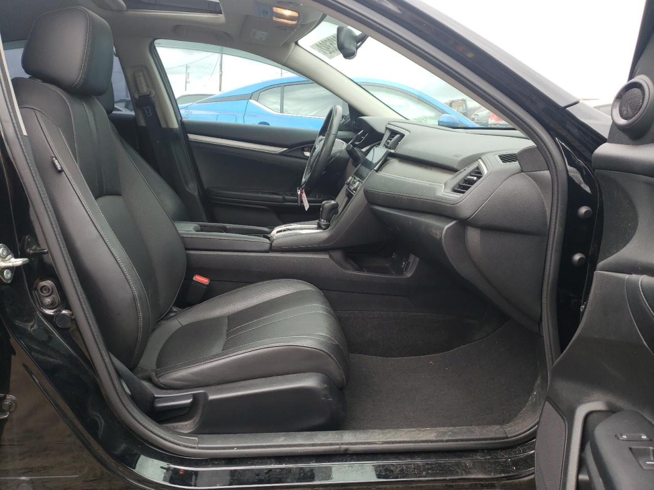 Photo 5 from auction – 2017 HONDA CIVIC EXL with VIN 19XFC1F79HE015322