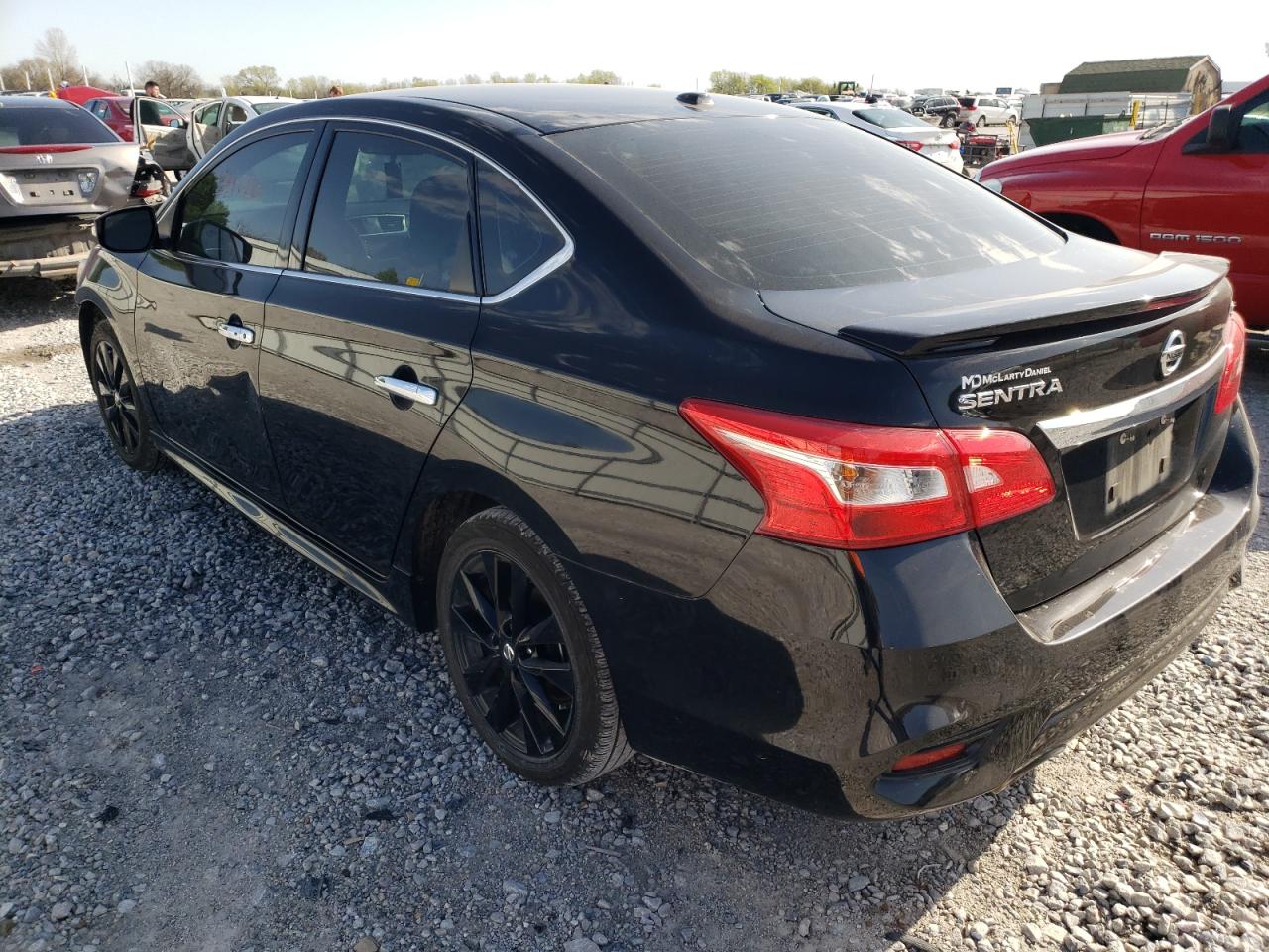Photo 3 from auction – 2017 NISSAN SENTRA with VIN 3N1AB7AP5HY280859