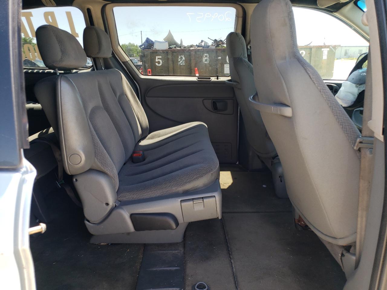 Photo 16 from auction – 2005 DODGE GRAND CARA with VIN 1D4GP24R15B350685
