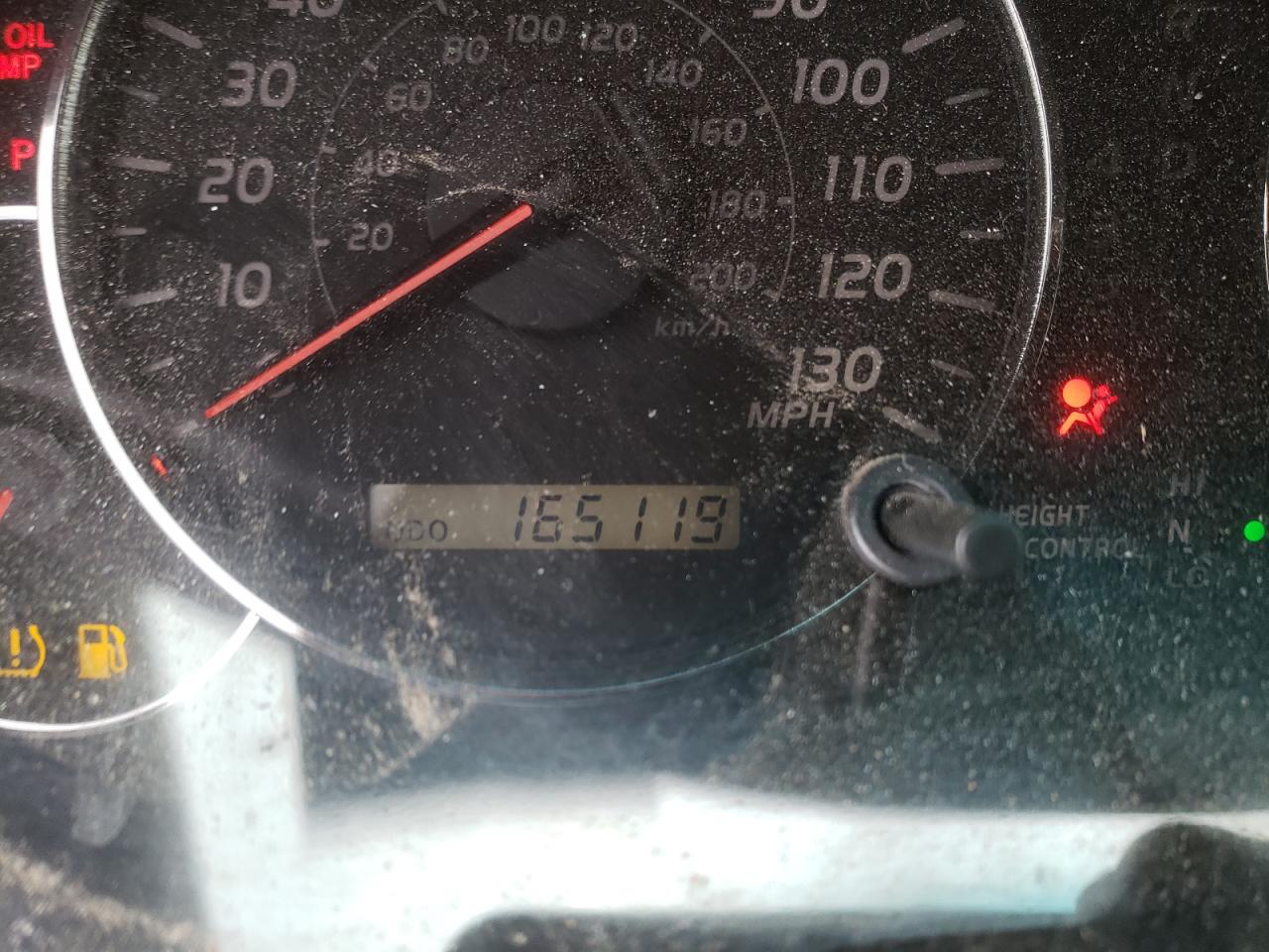 Photo 8 from auction – 2004 LEXUS GX 470 with VIN JTJBT20X840063102