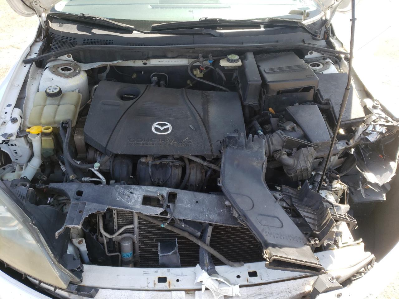 Photo 7 from auction – 2004 MAZDA 3 HATCHBAC with VIN JM1BK343741188735