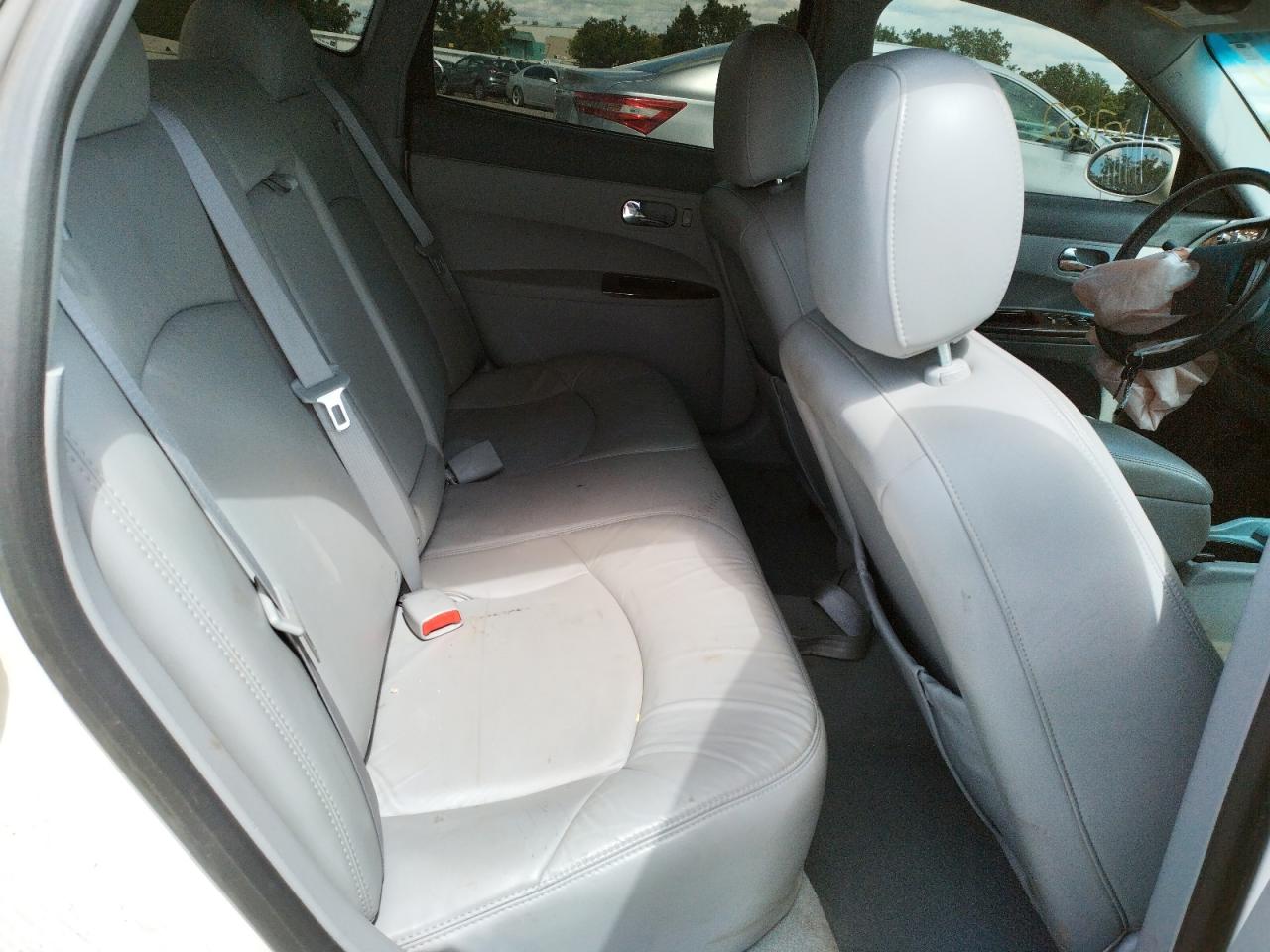 Photo 6 from auction – 2007 BUICK LACROSSE C with VIN 2G4WD582271122211