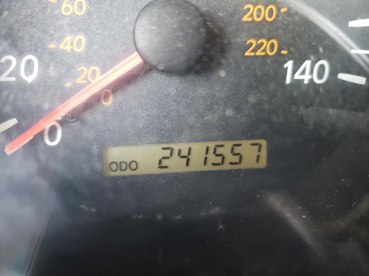 Photo 8 from auction – 2004 TOYOTA HIGHLANDER with VIN JTEGP21A340035985