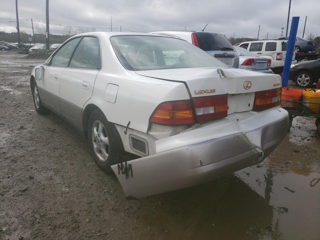 Photo 3 from auction – 1997 LEXUS ES 300 with VIN JT8BF22GXV0062850