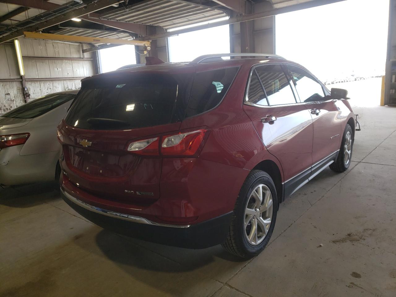 Photo 4 from auction – 2018 CHEVROLET EQUINOX PR with VIN 3GNAXVEV8JS629105