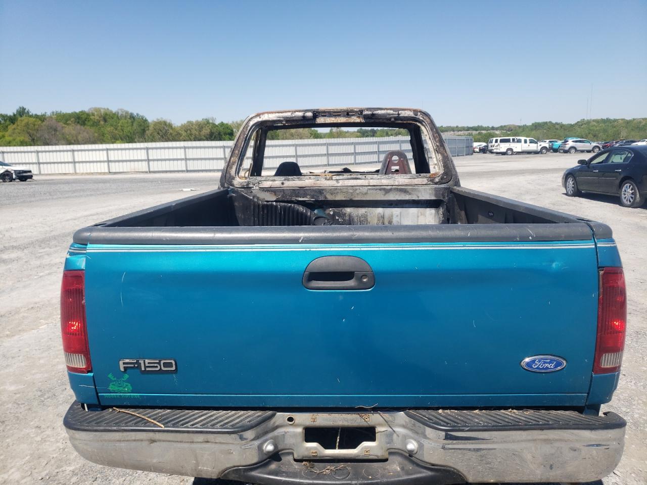 Photo 6 from auction – 1997 FORD F150 with VIN 1FTDF18W9VNC51561