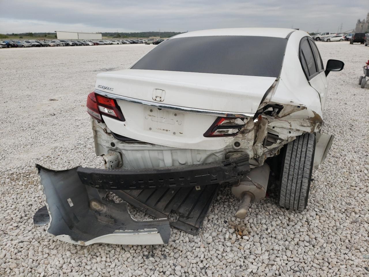 Photo 9 from auction – 2015 HONDA CIVIC LX with VIN 2HGFB2F53FH558420