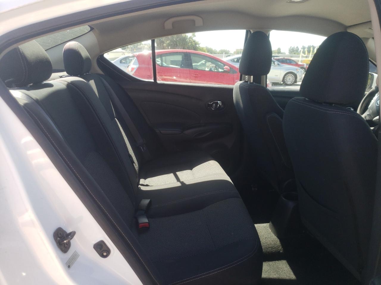 Photo 6 from auction – 2017 NISSAN VERSA S with VIN 3N1CN7AP3HL815166