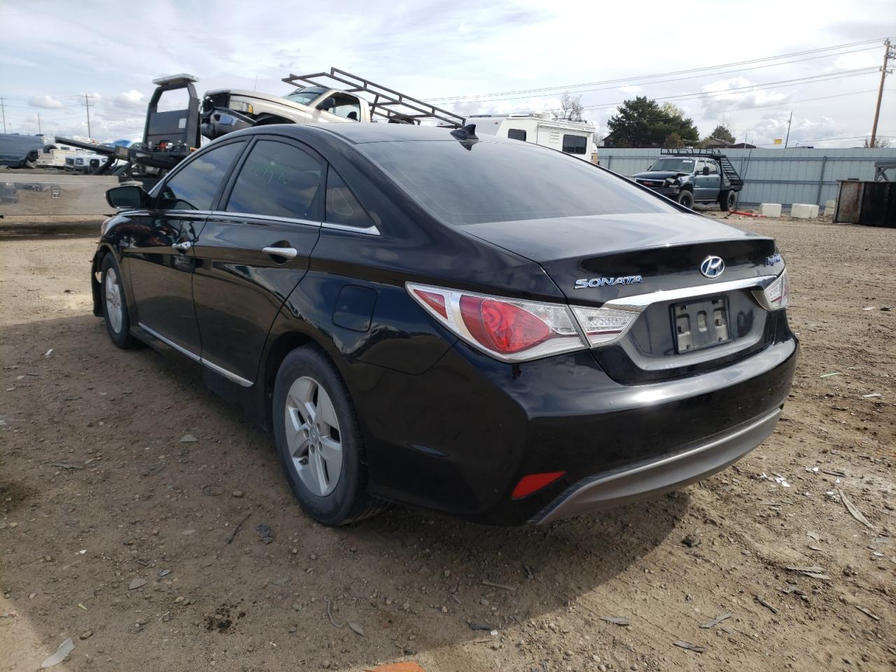 Photo 3 from auction – 2012 HYUNDAI SONATA HYB with VIN KMHEC4A41CA021049