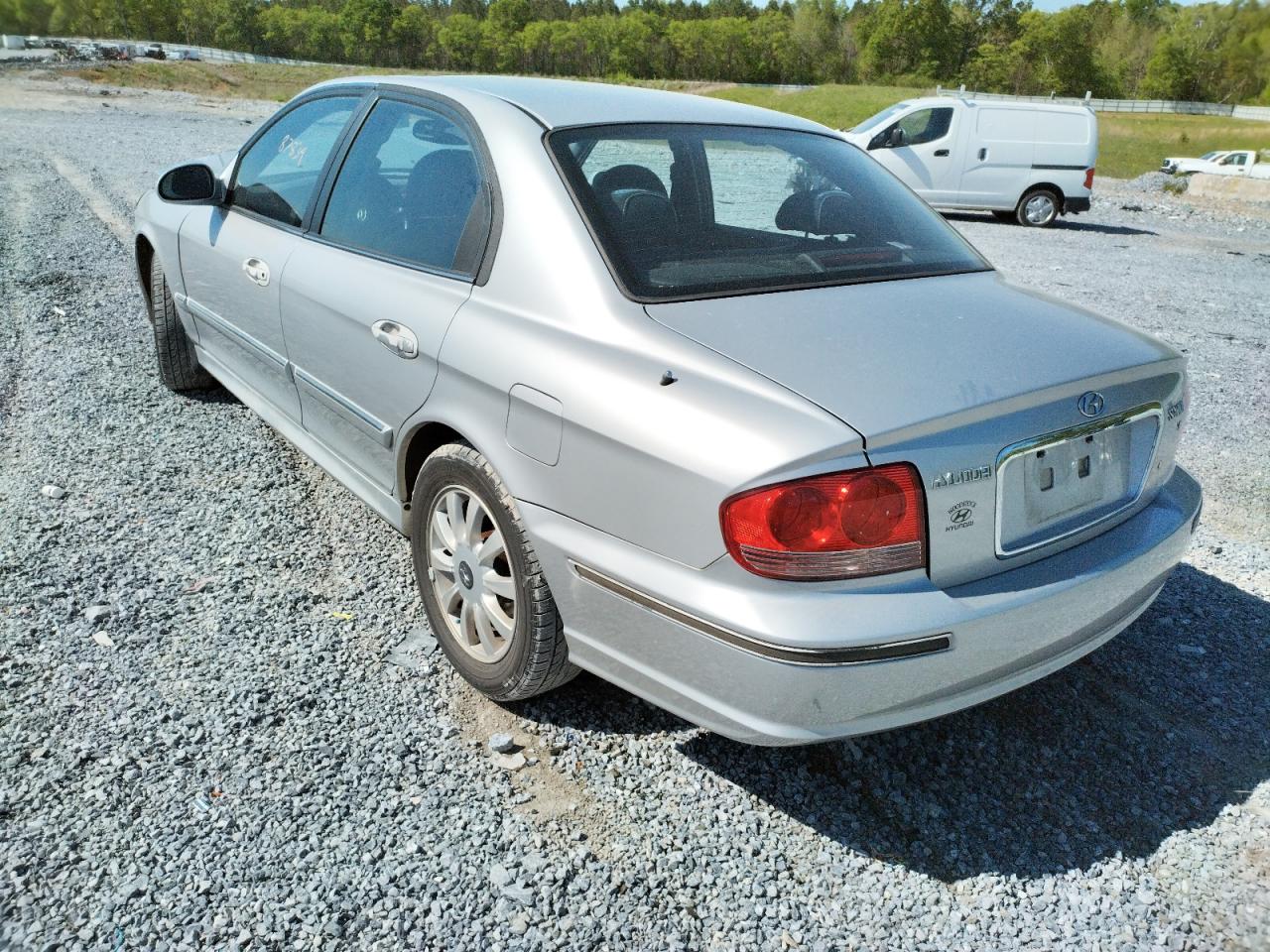 Photo 3 from auction – 2004 HYUNDAI SONATA GLS with VIN KMHWF35H64A087097