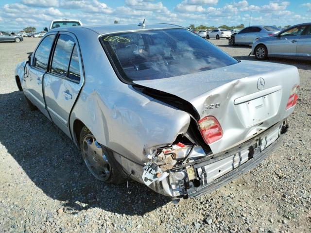 Фото 3 с аукциона – 2000 MERCEDES-BENZ E 320 с VIN WDBJF65J3YA976592