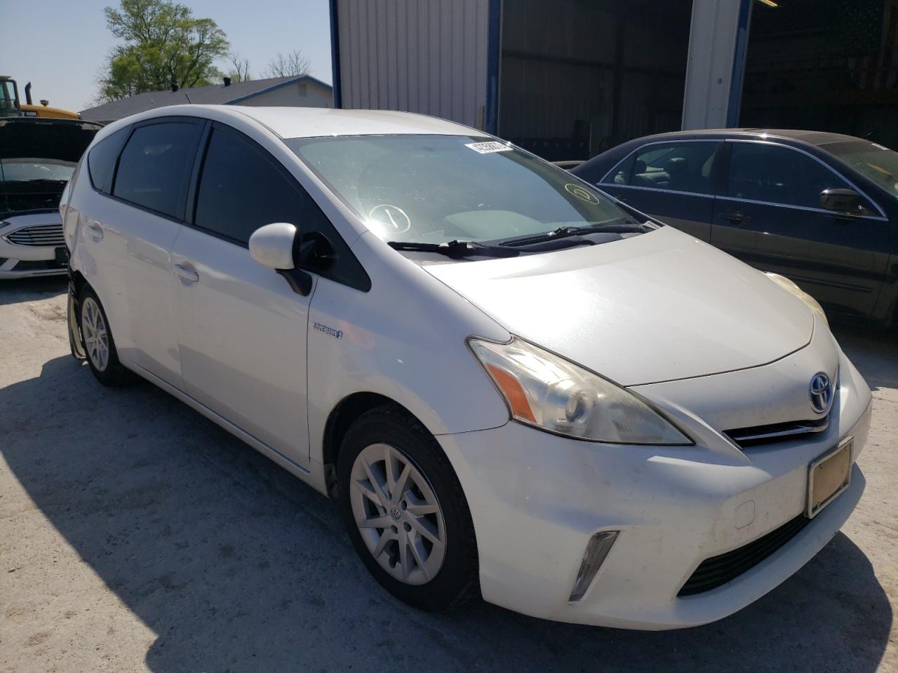 Photo 1 from auction – 2013 TOYOTA PRIUS V with VIN JTDZN3EU3D3197689