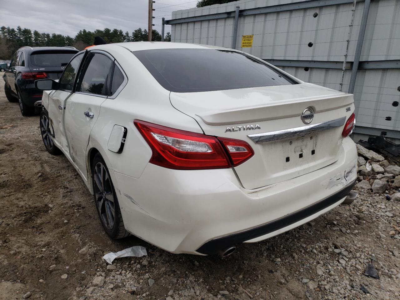 Photo 3 from auction – 2016 NISSAN ALTIMA 2.5 with VIN 1N4AL3AP3GC240134