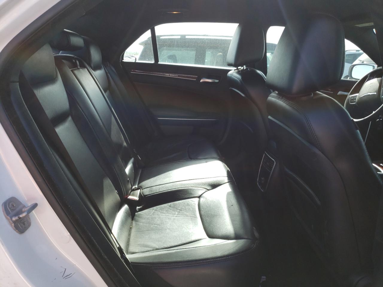 Photo 6 from auction – 2014 CHRYSLER 300 with VIN 2C3CCAAG4EH200781