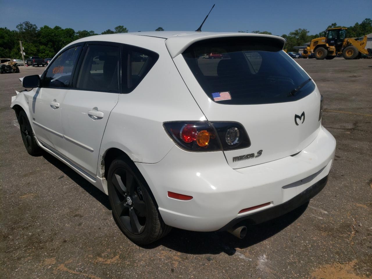 Photo 3 from auction – 2004 MAZDA 3 HATCHBAC with VIN JM1BK343741188735