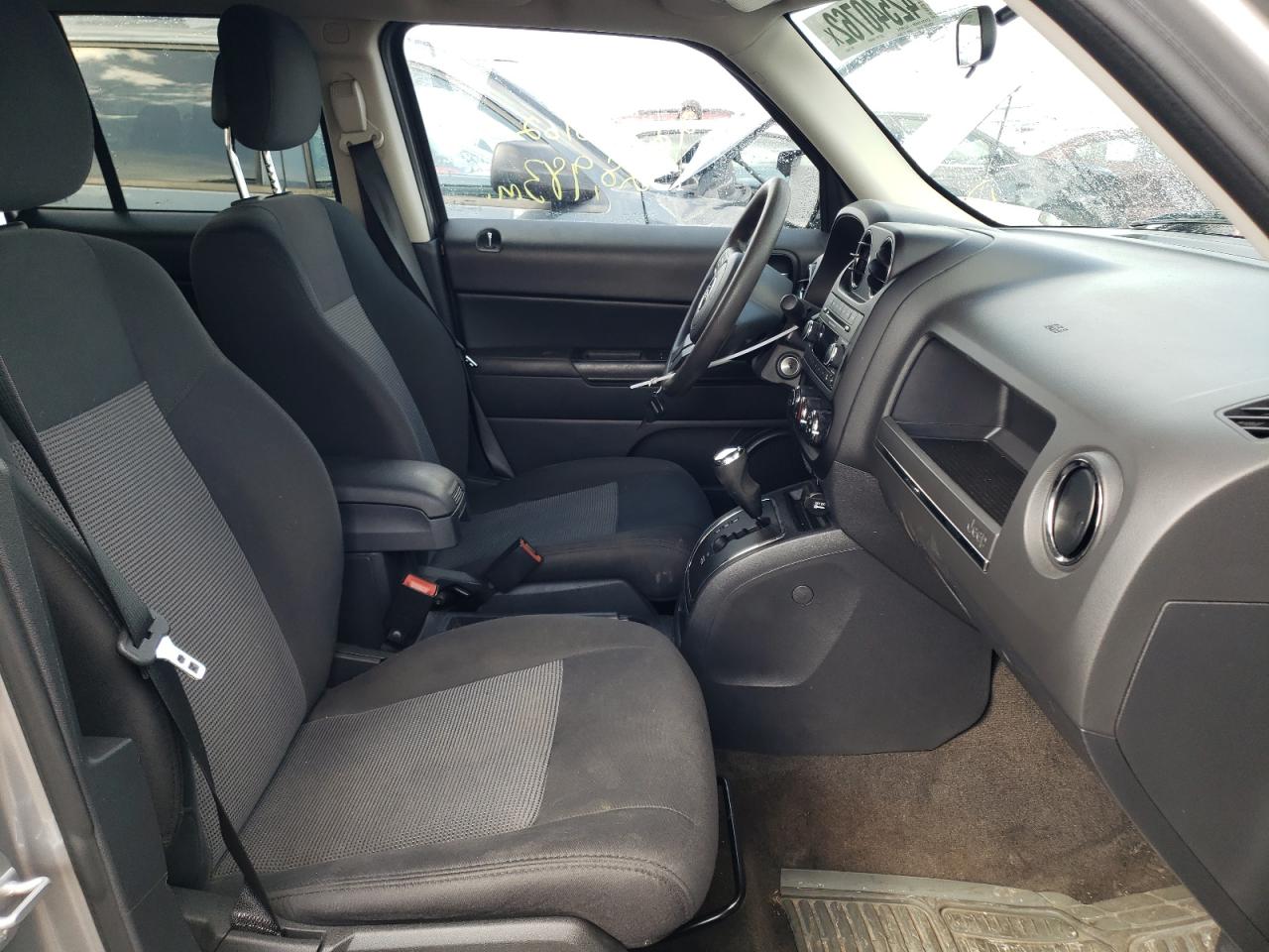 Photo 5 from auction – 2015 JEEP PATRIOT SP with VIN 1C4NJPBA6FD210430