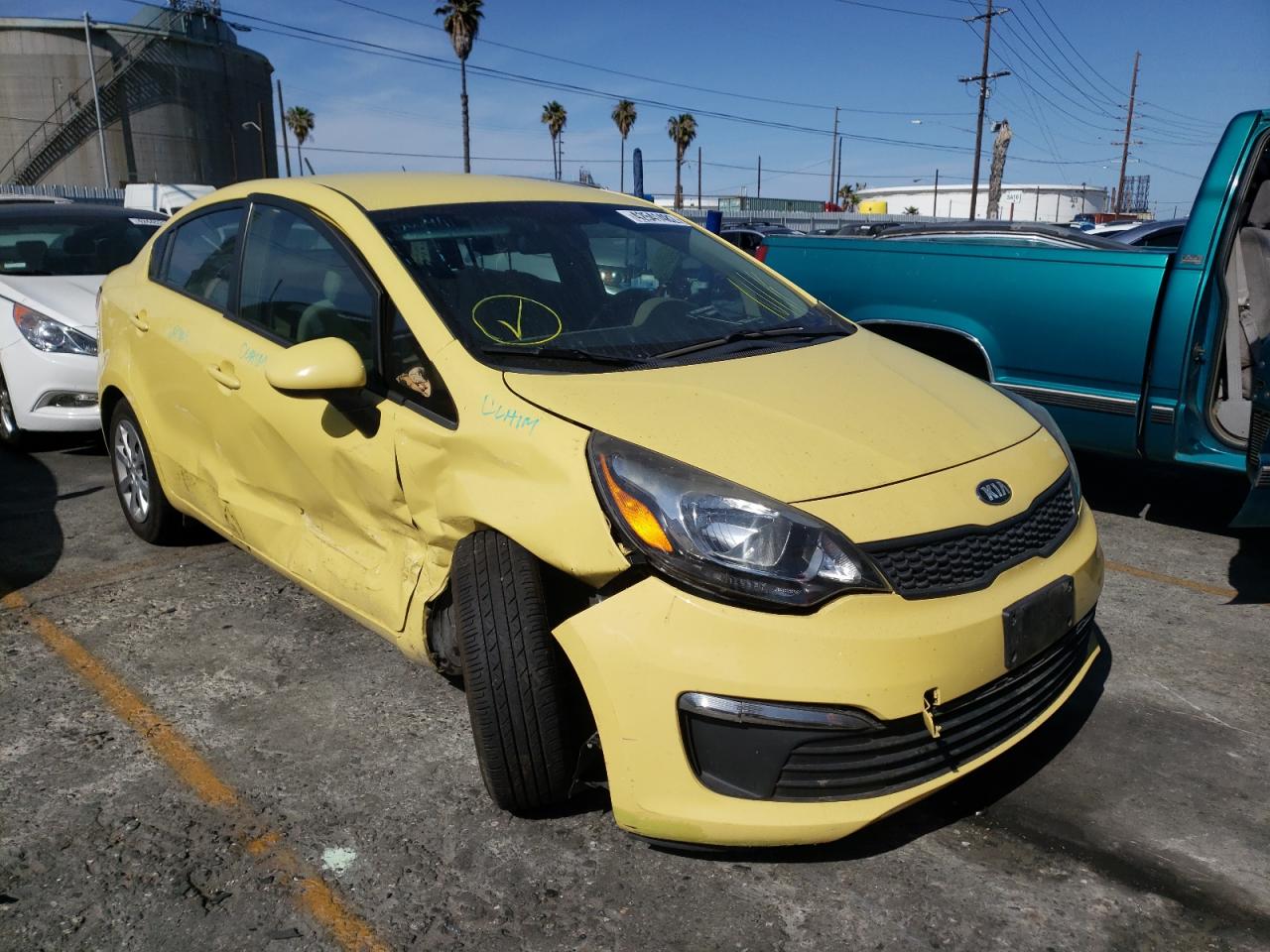 KIA RIO LX 2016 with VIN KNADM4A37G6696446 - Photo from auction