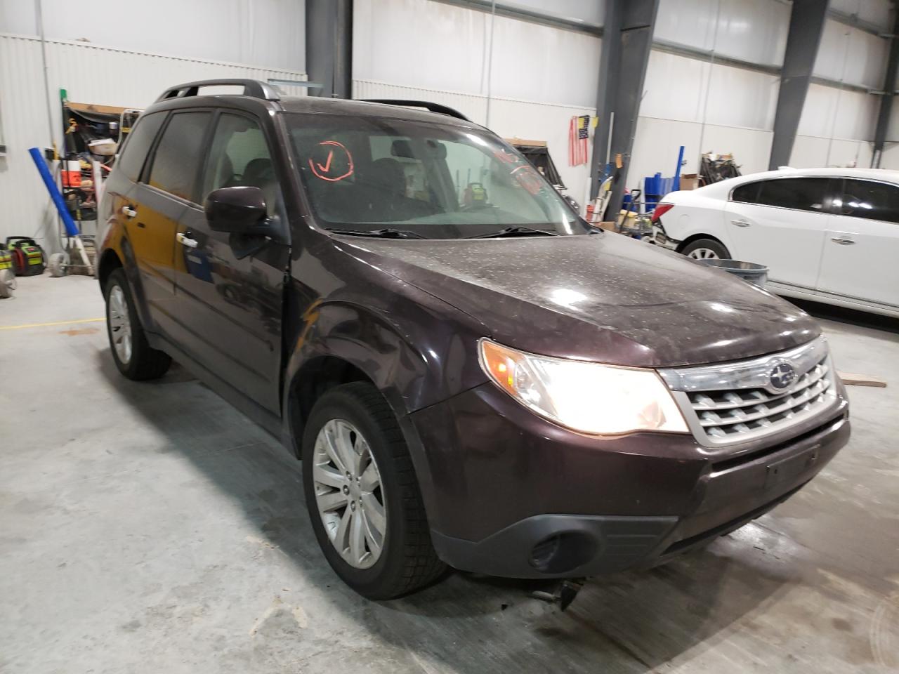 SUBARU FORESTER 2 2013 with VIN JF2SHADC0DH446203 - Photo from auction