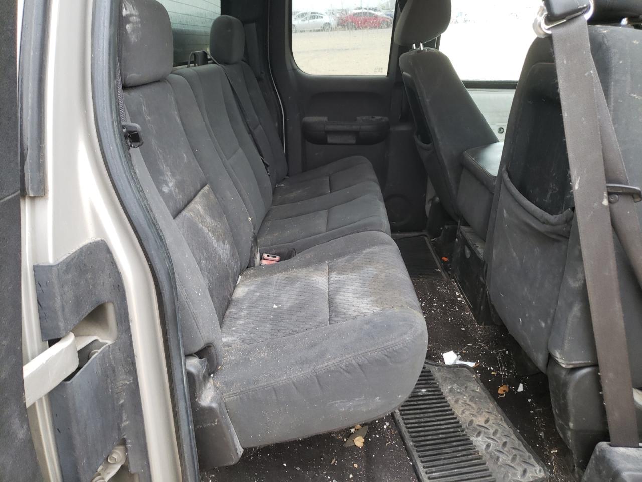 Photo 6 from auction – 2009 CHEVROLET SILVERADO with VIN 1GCEC29J19Z233401