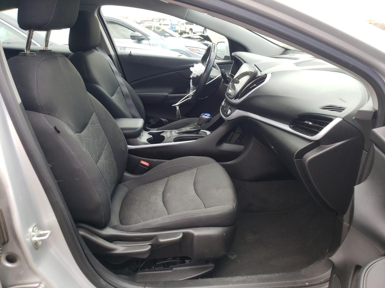 Photo 5 from auction – 2017 CHEVROLET VOLT LT with VIN 1G1RC6S50HU151380