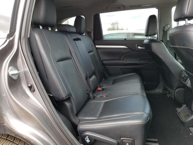 Photo 6 from auction – 2018 TOYOTA HIGHLANDER with VIN 5TDJZRFH4JS546424