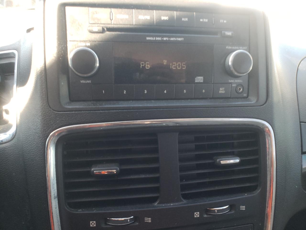 Photo 9 from auction – 2015 DODGE GRAND CARA with VIN 2C4RDGCG7FR749020