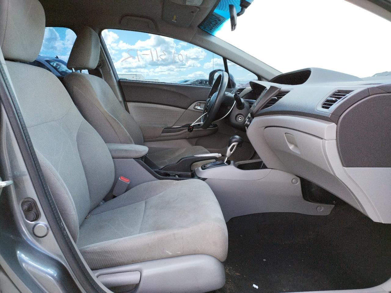Photo 5 from auction – 2012 HONDA CIVIC LX with VIN 19XFB2F5XCE388112
